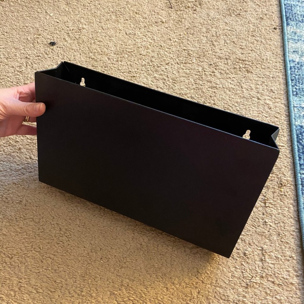 Wall Mail Holder